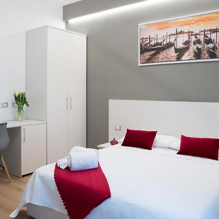 Venice Rooms เมสเตร ภายนอก รูปภาพ