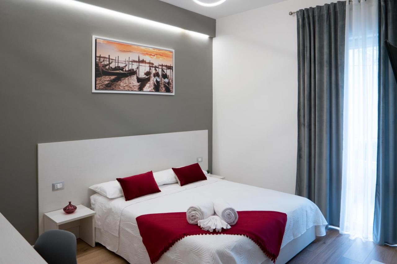 Venice Rooms เมสเตร ภายนอก รูปภาพ