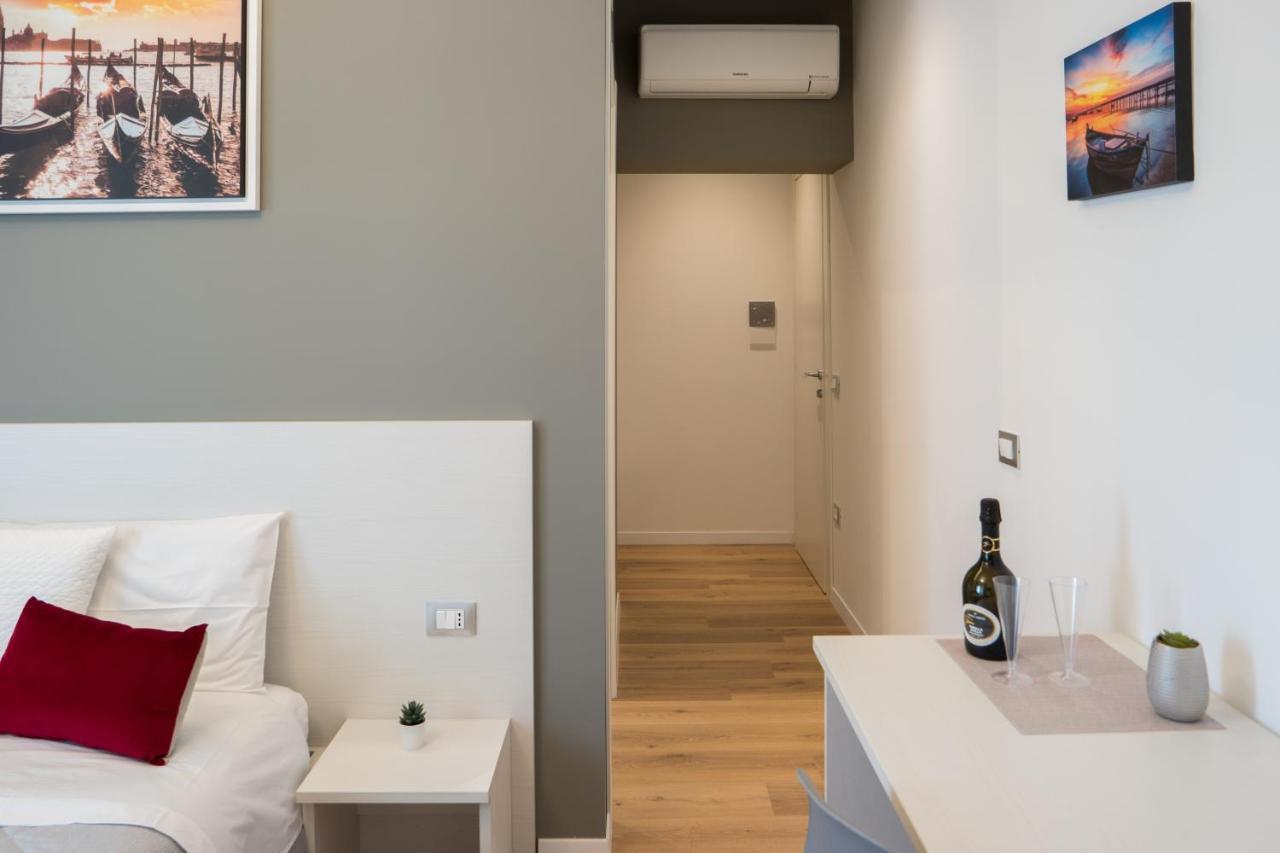 Venice Rooms เมสเตร ภายนอก รูปภาพ